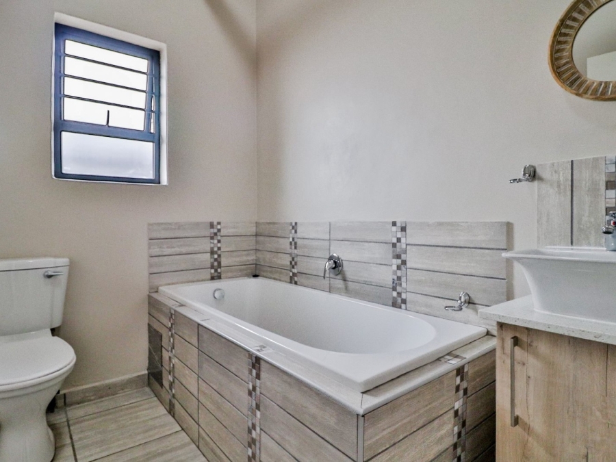 2 Bedroom Property for Sale in Waterkloof A H North West